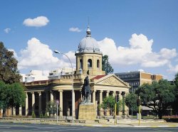 Der Fourth Raadsaal in Bloemfontein - Bild  South African Tourism